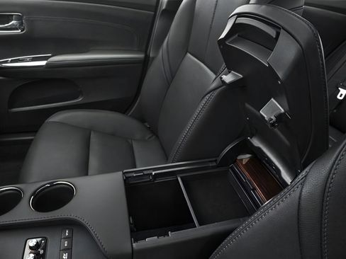 Used 2014 Toyota Avalon Limited FWD image 16