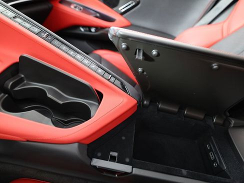 Used 2023 Chevrolet Corvette Stingray w/ Z51 Performance Package image 39