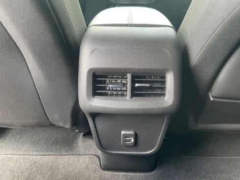 Used 2023 GMC Terrain SLE w/ Driver Convenience Package FWD image 34
