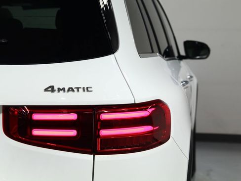 Certified 2025 Mercedes-Benz GLB 250 4MATIC image 13