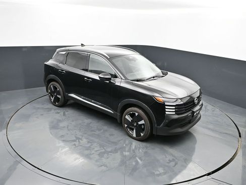 New 2025 Nissan Kicks SR AWD/4WD image 15