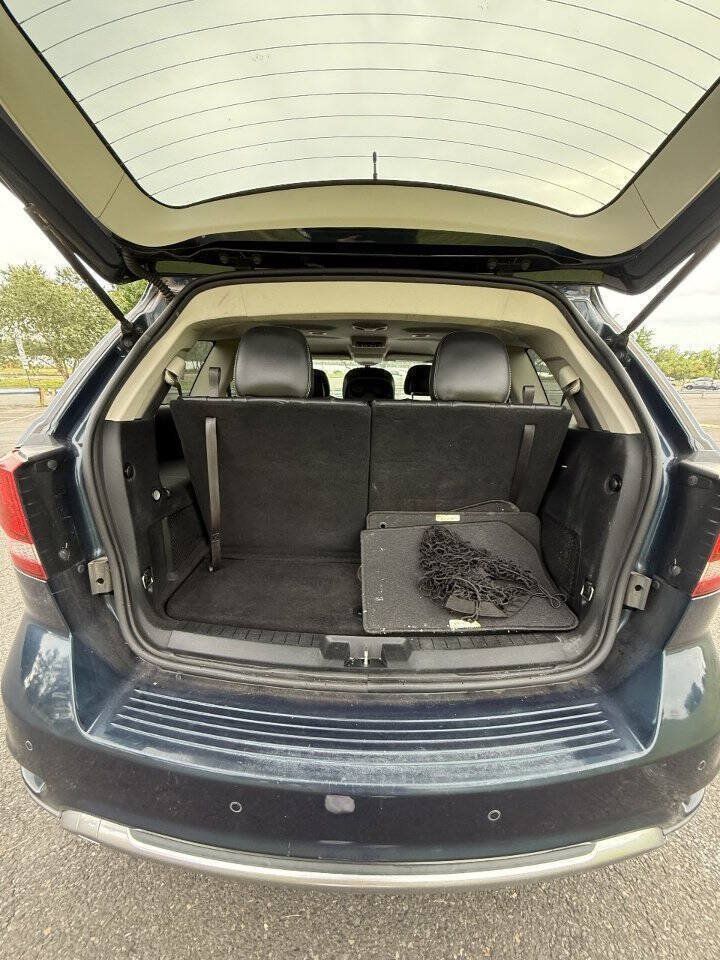 Used 2015 Dodge Journey Crossroad w/ Flexible Seating Group FWD image 16