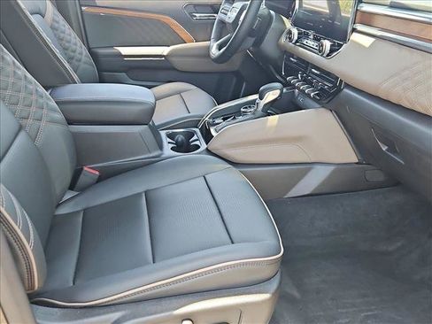 Certified 2023 GMC Canyon Denali AWD/4WD image 28