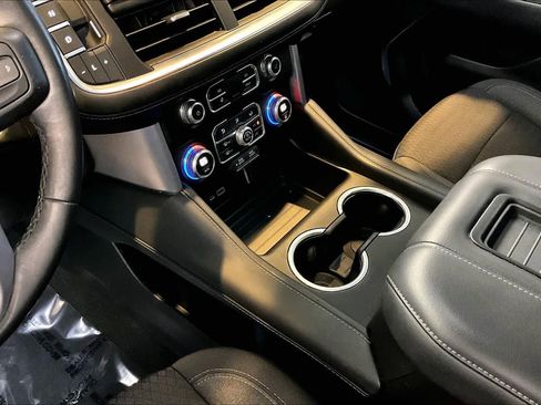 Used 2022 GMC Yukon SLE w/ Gmc Pro Safety Plus Package image 16