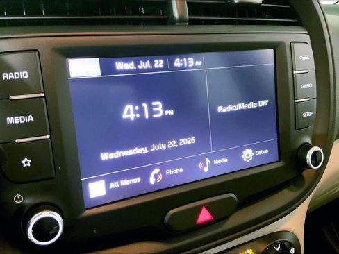 Certified 2025 Kia Soul LX w/ LX Technology Package FWD image 6