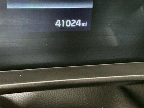 Used 2025 Kia Telluride S FWD image 19
