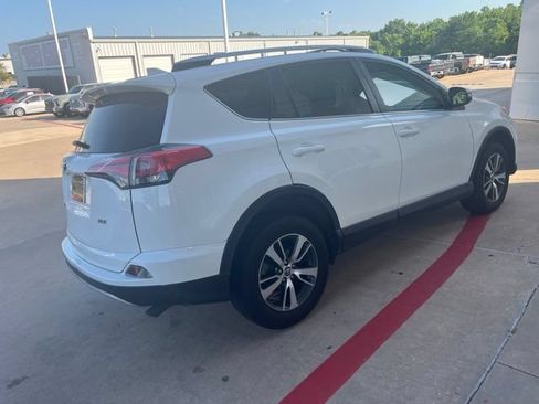 Used 2018 Toyota RAV4 XLE w/ Plus Extra Value Package FWD image 6