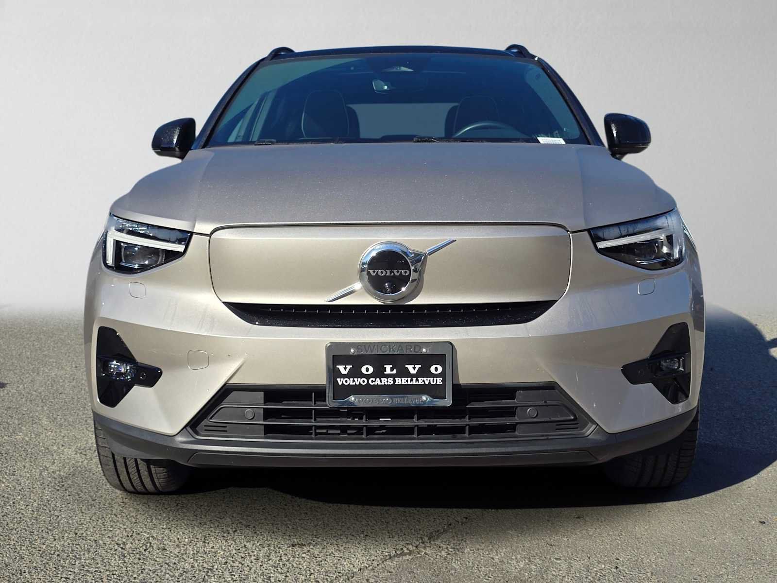Certified 2023 Volvo XC40 Recharge Ultimate AWD/4WD image 9