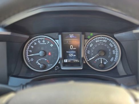 Used 2023 Toyota Tacoma TRD Off-Road image 20