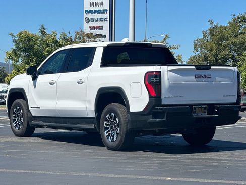 Used 2026 GMC Sierra EV Elevation AWD/4WD image 6