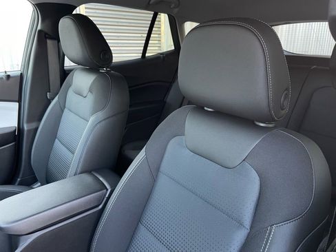 New 2026 Chevrolet Trax LT w/ LT Convenience Package image 24