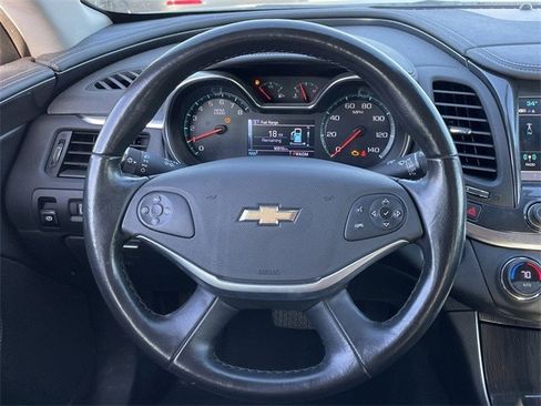 Used 2018 Chevrolet Impala LT image 13