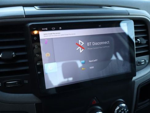 Used 2017 RAM 1500 Express image 18