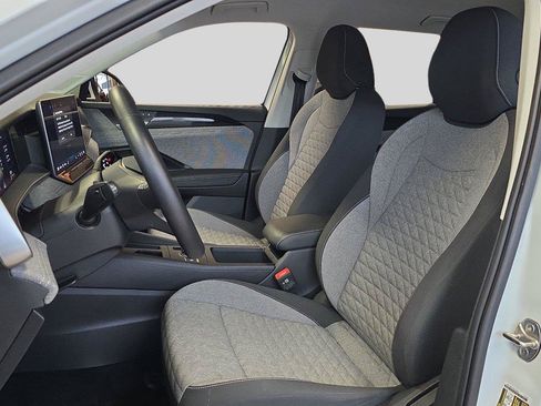 Used 2025 Volkswagen Tiguan S AWD/4WD image 11