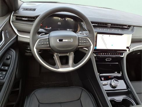 New 2026 Jeep Grand Cherokee L Limited image 11