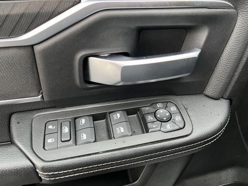 Used 2026 RAM 2500 Big Horn AWD/4WD image 15