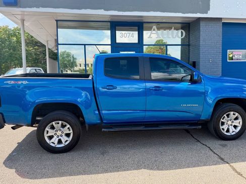 Used 2022 Chevrolet Colorado LT w/ Luxury Package AWD/4WD image 2