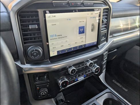 Used 2022 Ford F150 Lariat w/ Max Trailer Tow Package image 17