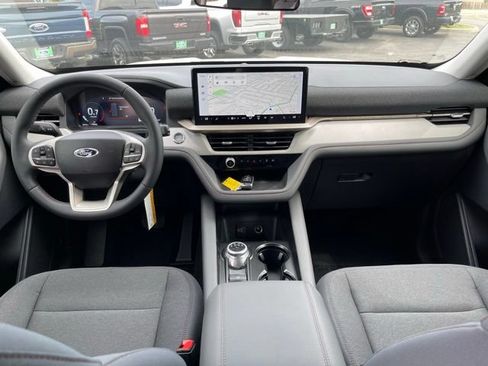 New 2026 Ford Explorer Active AWD/4WD image 6