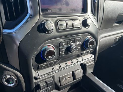 Used 2022 Chevrolet Silverado 1500 LT Trail Boss w/ Convenience Package II AWD/4WD image 26