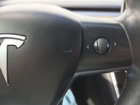 Used 2018 Tesla Model 3 Long Range RWD image 30