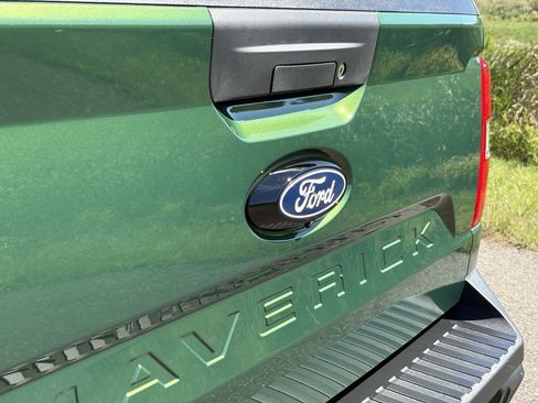 New 2025 Ford Maverick XL w/ Equipment Group 101A image 11