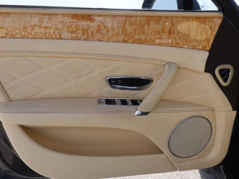 Used 2016 Bentley Flying Spur W12 AWD/4WD image 12