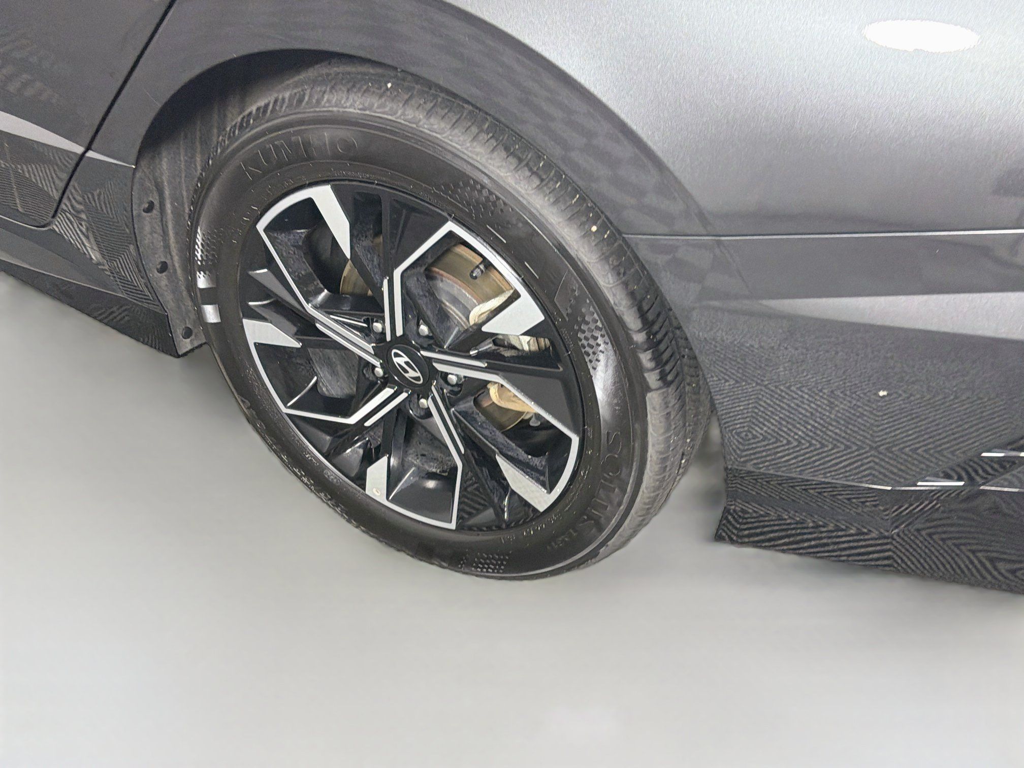 Used 2025 Hyundai Sonata SEL FWD image 11