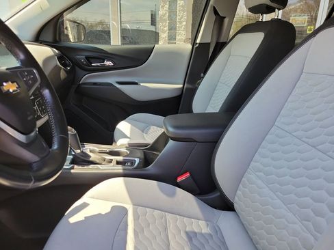 Used 2018 Chevrolet Equinox LT AWD/4WD image 18