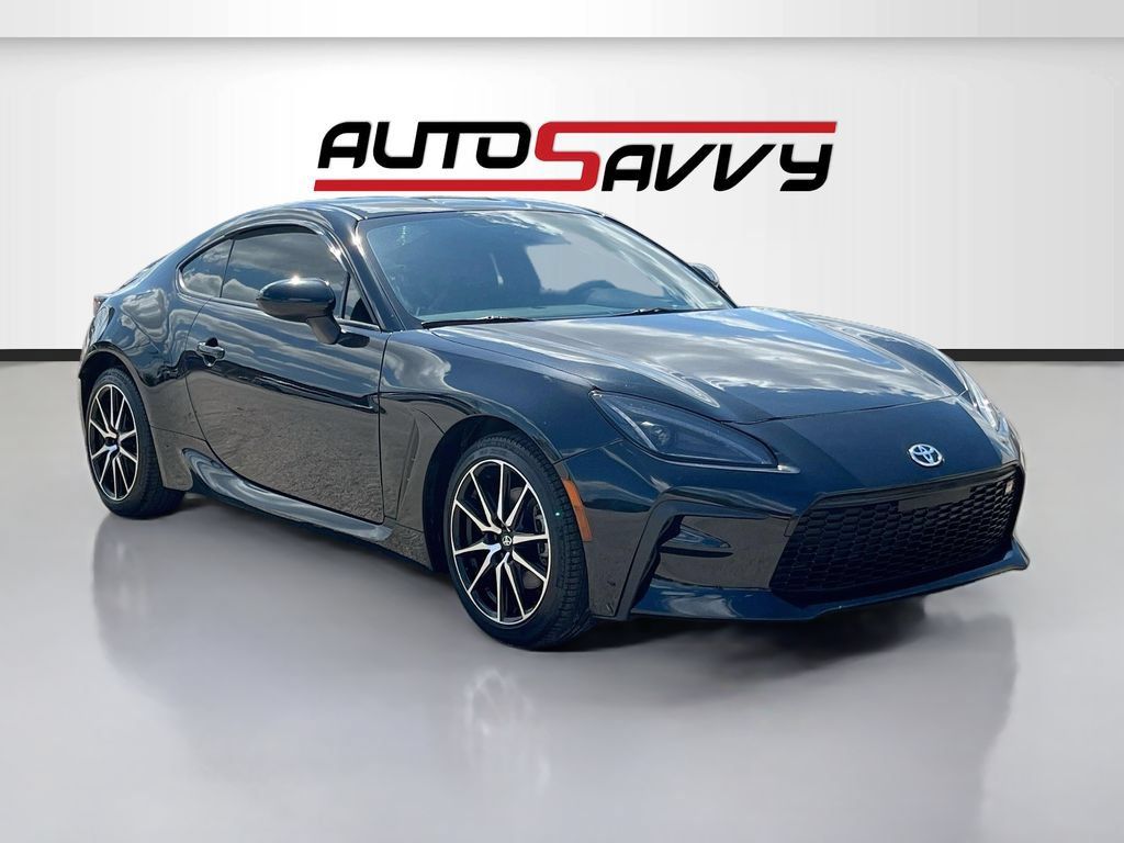 Used 2023 Toyota GR86 Premium RWD image 1