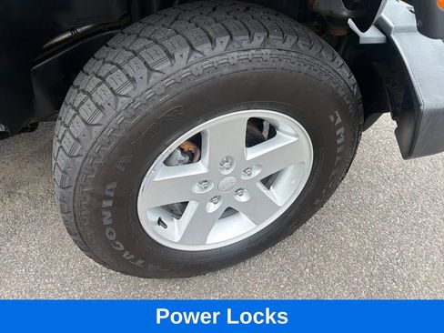 Used 2016 Jeep Wrangler Sport w/ Quick Order Package 24S AWD/4WD image 11
