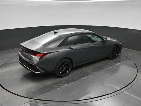 New 2026 Hyundai Elantra SEL Sport FWD image 31