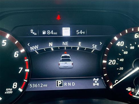 Used 2021 Nissan Titan PRO-4X w/ Pro-4x Convenience Package image 12