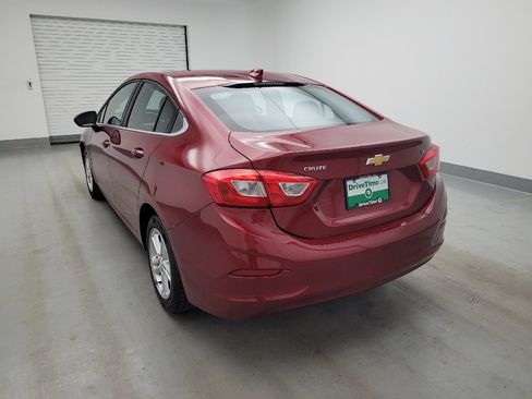 Used 2017 Chevrolet Cruze LT w/ Convenience Package FWD image 5