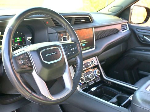 Certified 2022 GMC Yukon Denali image 31