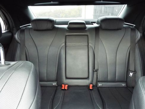 Used 2015 Mercedes-Benz S 550 Sedan w/ Sport Package image 26