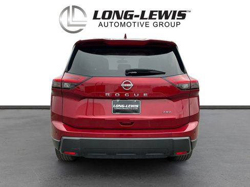 Used 2025 Nissan Rogue SV AWD/4WD image 5