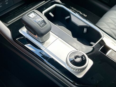 New 2026 Mitsubishi Outlander SEL image 12