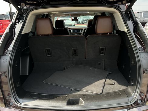 Used 2021 Buick Enclave Avenir w/ Avenir Technology Package image 29