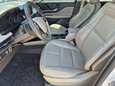 Used 2021 Lincoln Corsair FWD image 16
