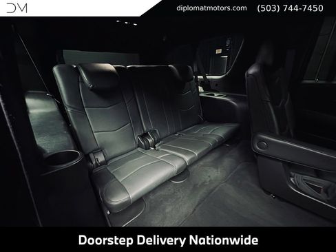 Used 2017 Cadillac Escalade ESV Platinum AWD/4WD image 24
