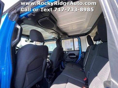 Used 2022 Jeep Wrangler Unlimited Sport image 27