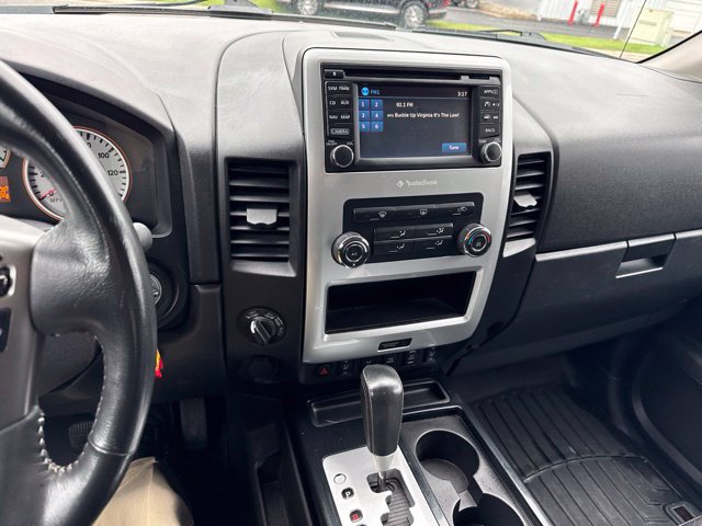 Used 2015 Nissan Titan PRO-4X w/ Pro-4x Luxury Package AWD/4WD image 17