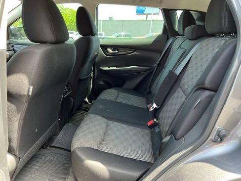 Used 2021 Nissan Rogue Sport SV FWD image 5