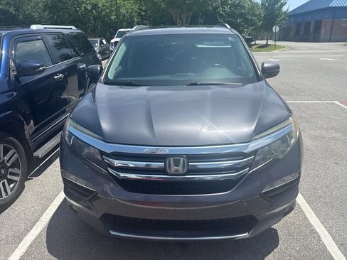 Used 2018 Honda Pilot Elite image 2