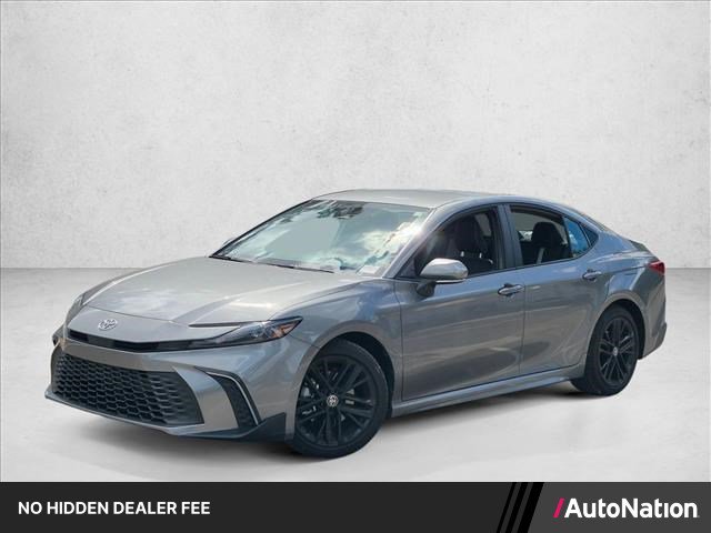 Used 2026 Toyota Camry SE FWD image 1