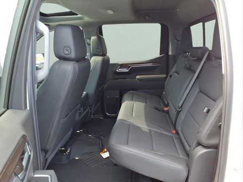 New 2026 Chevrolet Silverado 1500 LT Trail Boss w/ LT Trail Boss Premium Package AWD/4WD image 6