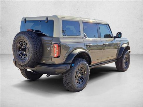 New 2026 Ford Bronco Badlands image 2