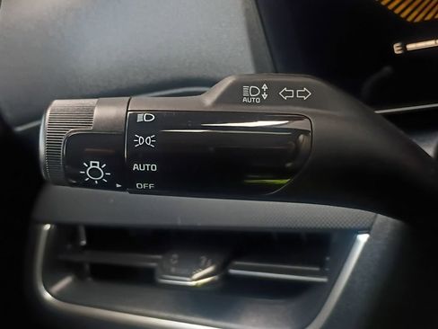 Used 2025 Kia K4 LXS image 12