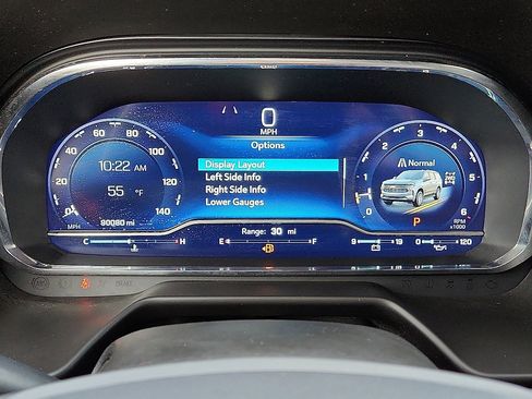 Used 2022 Chevrolet Tahoe Z71 w/ Luxury Package image 10